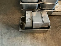 Assortiment keukenmateriaal - afbeelding 1 van  7
