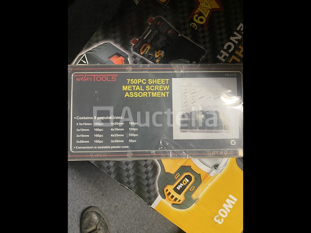 Assortiment metaalschroeven - afbeelding 1 van  2