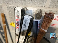 Assortiment schroeven en ijzerwaren - afbeelding 13 van  24