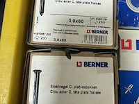 Assortiment schroeven en nagels - afbeelding 2 van  6