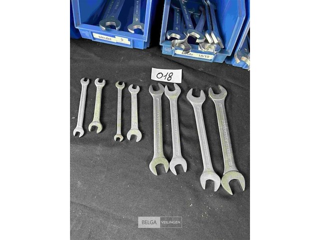 Assortiment sleutels - afbeelding 1 van  3