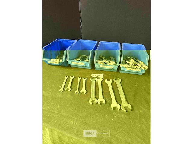 Assortiment sleutels - afbeelding 2 van  3