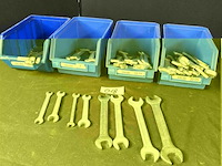 Assortiment sleutels - afbeelding 2 van  3