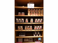 Assortiment snoep en jam