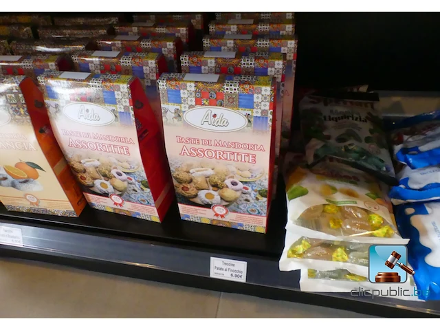 Assortiment snoep en koekjes - afbeelding 8 van  9