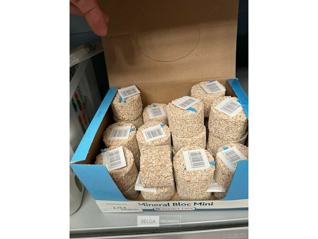 Assortiment toebehoren voor vogels - afbeelding 2 van  4
