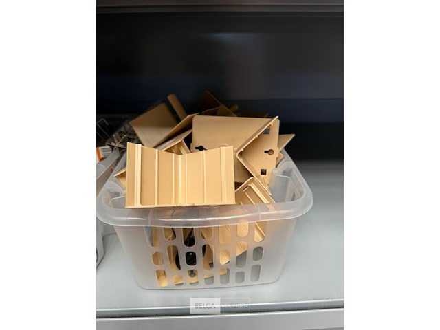 Assortiment toebehoren voor vogels - afbeelding 2 van  4