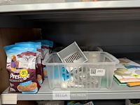 Assortiment voeding en toebehoren voor vogels - afbeelding 1 van  4