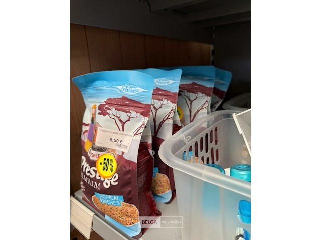 Assortiment voeding en toebehoren voor vogels - afbeelding 4 van  4