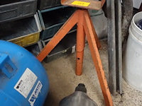 Assteun - afbeelding 1 van  2