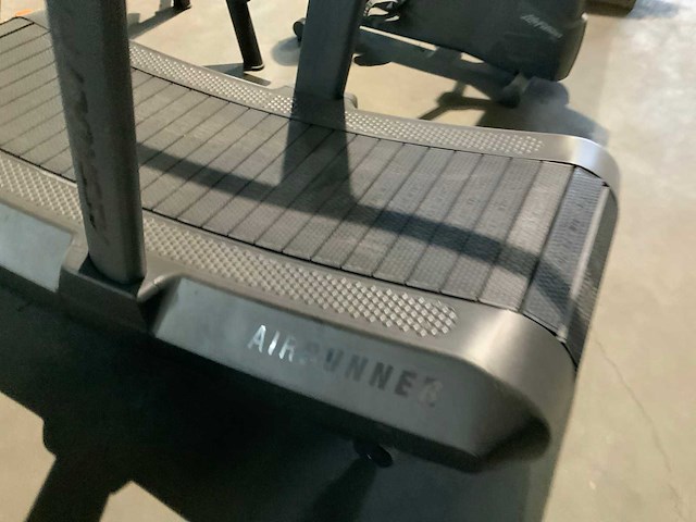 Assult fitness airrunner treadmill loopband - afbeelding 2 van  4
