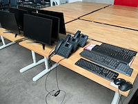 Asus 24” monitor (6x) - afbeelding 1 van  5