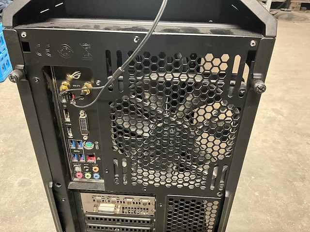 Asus hx750i cooler master desktop computer - afbeelding 10 van  12