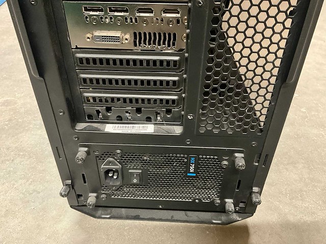 Asus hx750i cooler master desktop computer - afbeelding 11 van  12