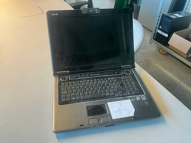 Asus m70v laptop - afbeelding 1 van  10