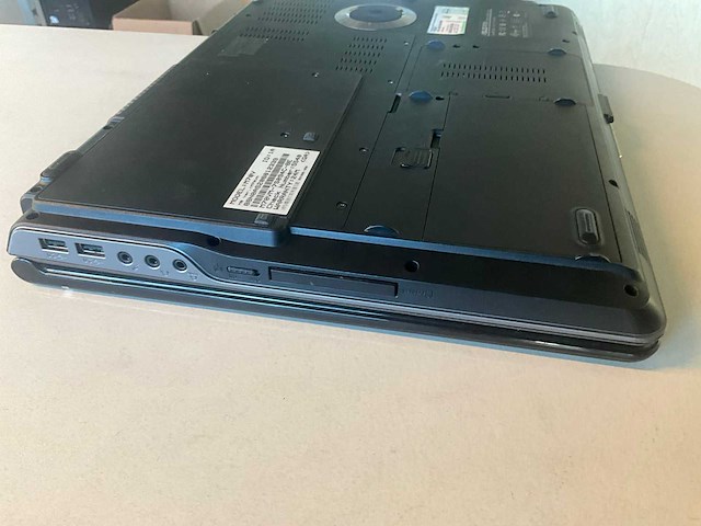 Asus m70v laptop - afbeelding 9 van  10