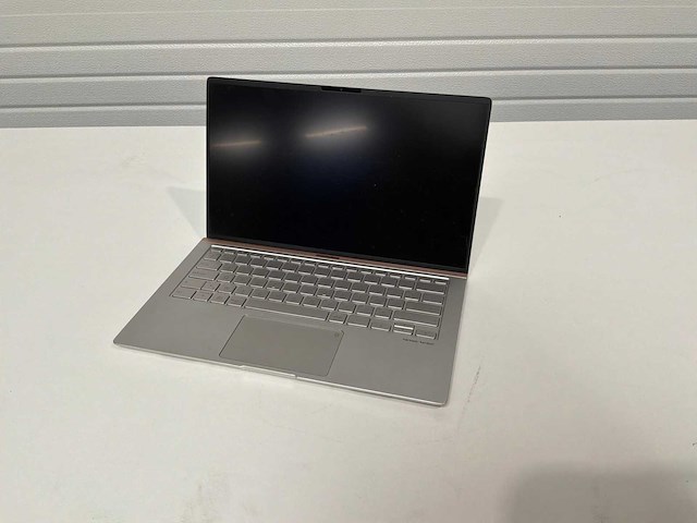 Asus zenbook ux433f notebook - afbeelding 1 van  9