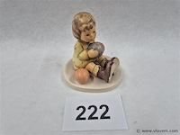 At play - afbeelding 1 van  3