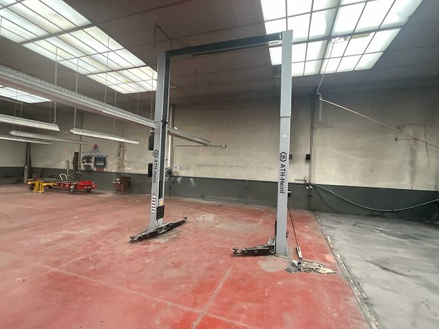 Ath-heinl 2.40hx3 garagebrug (2-kolommen hefbrug) - afbeelding 1 van  5