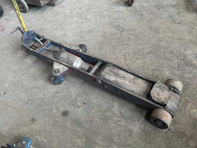 Ati garagekrik - afbeelding 2 van  7