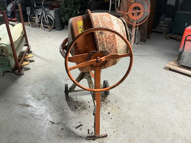 Atika betonmolen - afbeelding 3 van  6