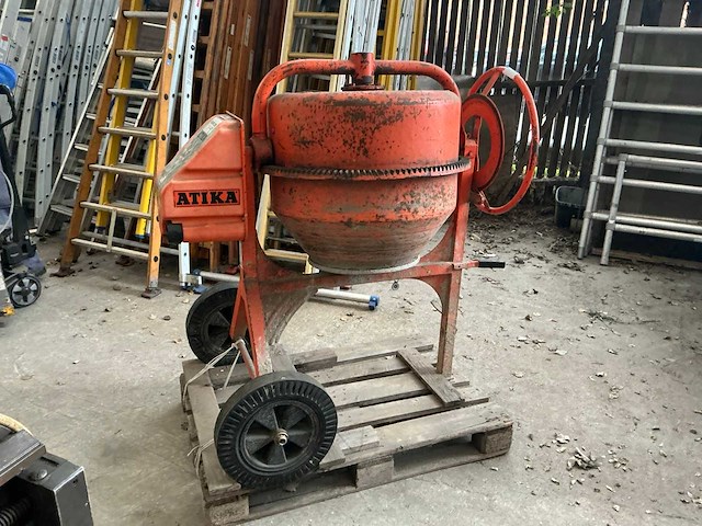 Atika expert 185 betonmolen - afbeelding 1 van  7