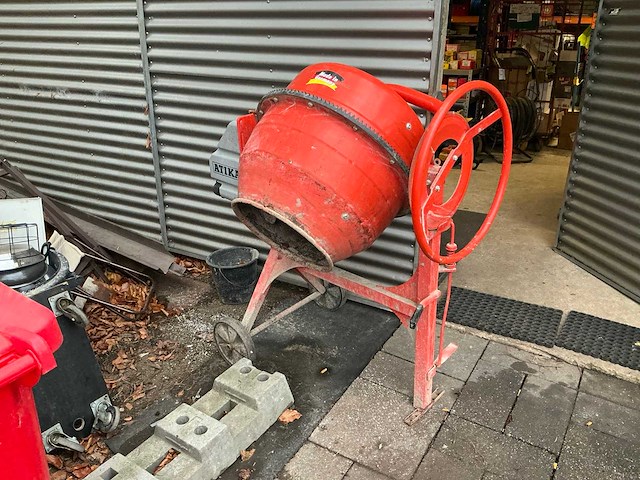 Atika profi 145s betonmolen - afbeelding 1 van  6