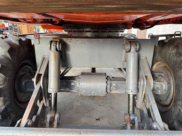 Atlas - 1985 - 1302e - banden graafmachine - afbeelding 19 van  41