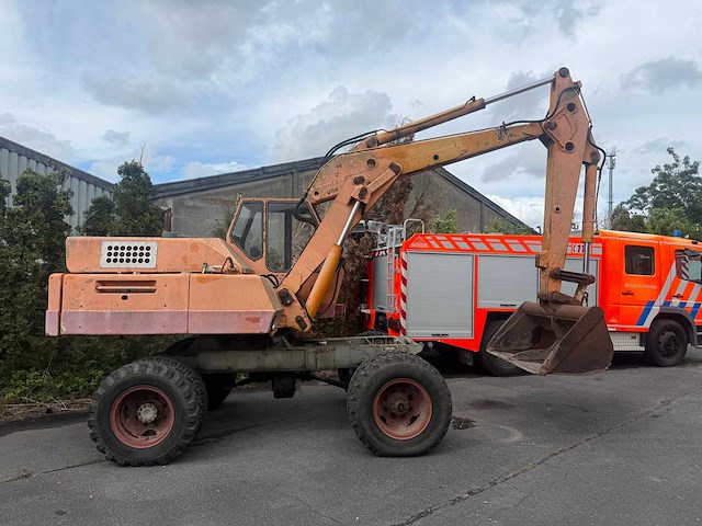Atlas - 1985 - ab1302d - banden graafmachine - afbeelding 1 van  30