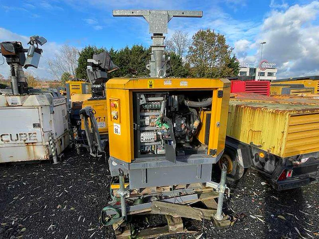 Atlas copco - h5+ - 2019 - lichtmast voor onderdelen - afbeelding 7 van  13