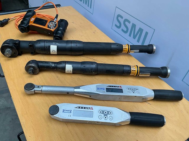 Atlas copco - power focus tool station + momentsleutels - 2011 - afbeelding 11 van  15