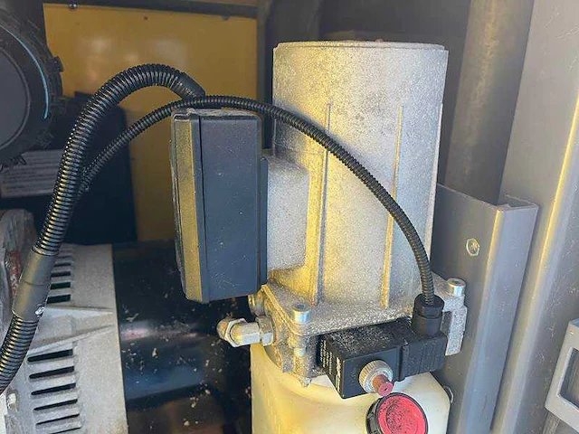 Atlas copco - qlt h 50 - 2016 - lichtmast - afbeelding 2 van  24