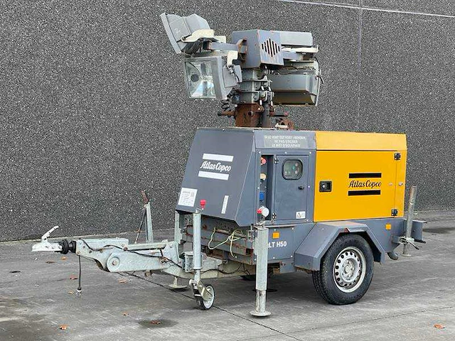 Atlas copco - qlt h 50 - lichtmast - afbeelding 1 van  22