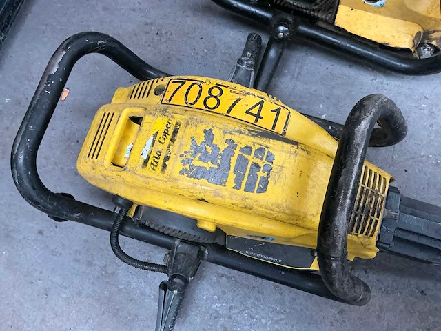 Atlas copco benzine breekhamer te herstellen (2x) - afbeelding 3 van  8