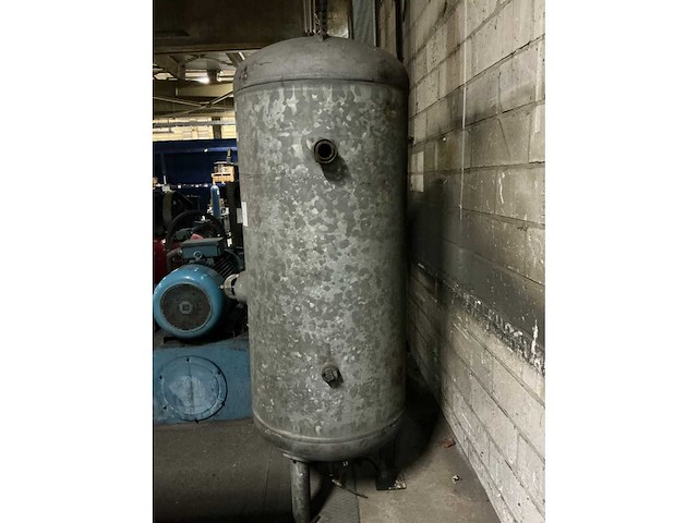Atlas copco gegalvaniseerde buffertank - afbeelding 4 van  4