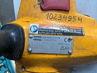 Atlas copco pneumatische handschuurmachine (2x) - afbeelding 4 van  4