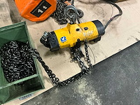 Atlas copco pneumatische kettingtakel - afbeelding 1 van  4