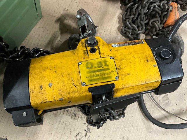 Atlas copco pneumatische kettingtakel - afbeelding 3 van  4