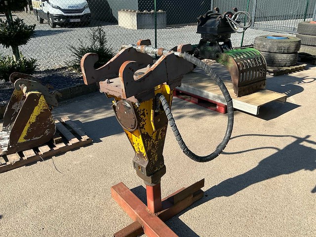 Atlas copco sbc 410 hydraulische breekhamer - afbeelding 1 van  4