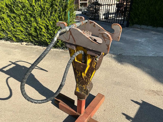 Atlas copco sbc 410 hydraulische breekhamer - afbeelding 2 van  2