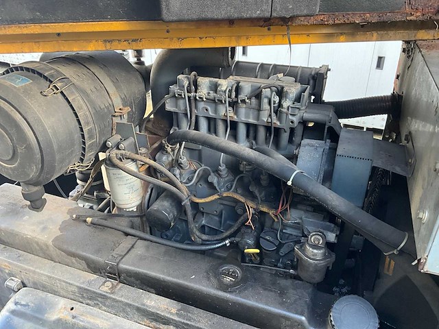 Atlas copco xas66 mobiele schroefcompressor - afbeelding 11 van  12