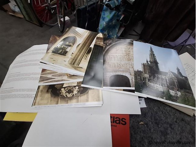 Atlas - afbeelding 2 van  4
