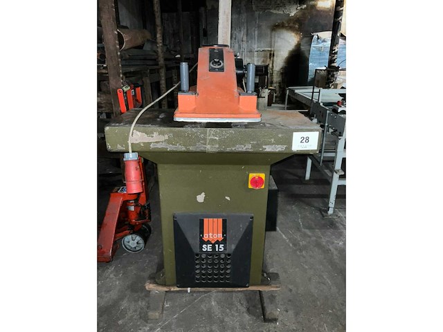 Atom se 15 stansmachine - afbeelding 2 van  7