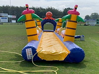 Attractie buikschuifbaan - springkasteel - afbeelding 2 van  3
