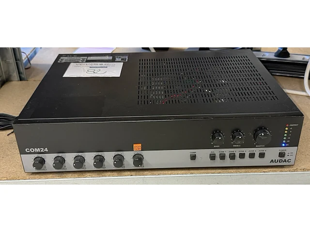 Audac amplifier - afbeelding 1 van  2