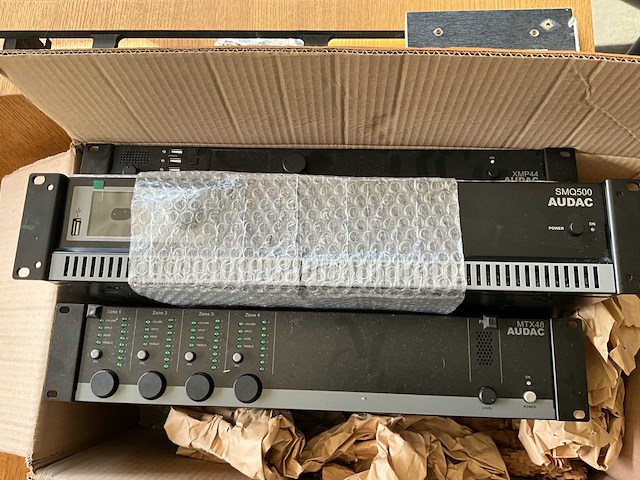 Audac multizone geluidsinstallatie (binnen/buiten) - o.a. mtx48, smq500, xmp44 - afbeelding 1 van  5