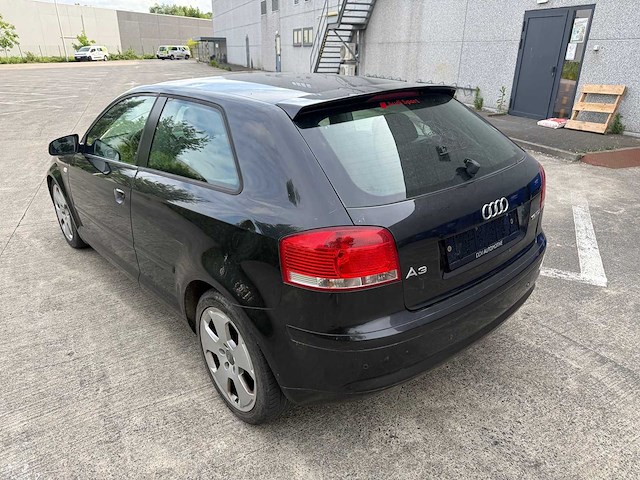 Audi - 2004 - a3 - personenauto - afbeelding 6 van  26