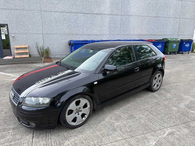 Audi - 2004 - a3 - personenauto - afbeelding 1 van  26