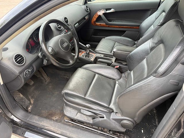 Audi - 2004 - a3 - personenauto - afbeelding 15 van  26