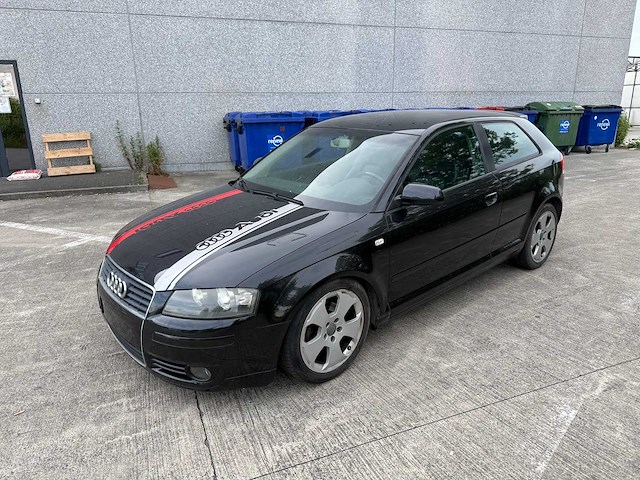 Audi - 2004 - a3 - personenauto - afbeelding 12 van  26